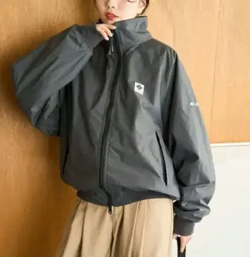 새상품 프릭스스토어 컬럼비아 임페리얼 파크 자켓