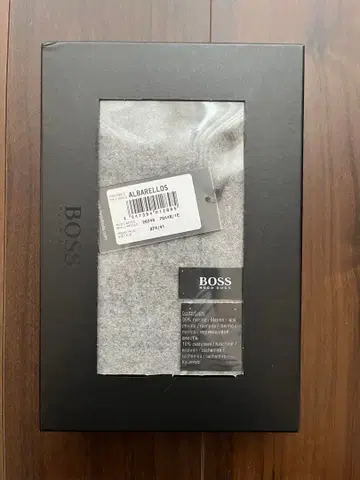 미사용 새상품 hugo boss 머플러 남성용 박스형