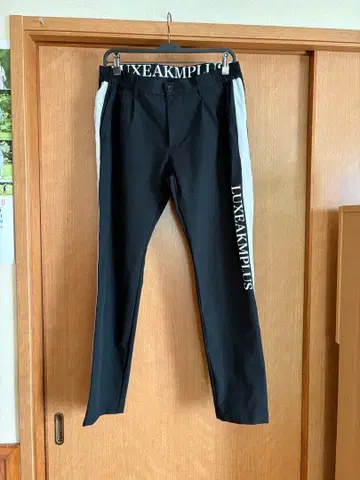 LUXEAKMPLIS 블랙 팬츠 사이드 라인 XL
