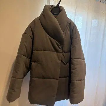 에트레토쿄 스톨 칼라 패딩 코트 그레이