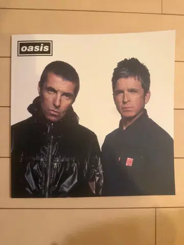Oasis live '25 팜플렛