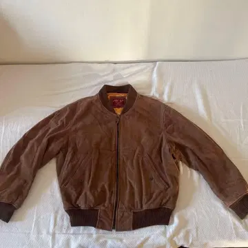 브라운 봄버 자켓 퀼팅