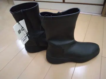 택 포함 미사용 새상품 UNIQLO 스트레치 숏부츠