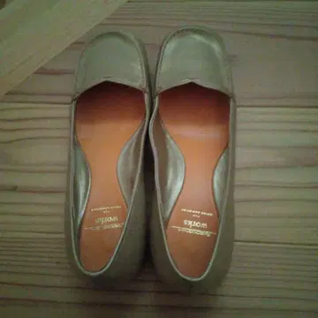 works 골드 로퍼 가죽 신발