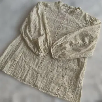 새상품 북유럽 생활 잡화점 달콤하지 않은 어른의 레이스 블라우스