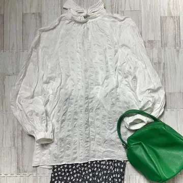 IENA 이에나 Cotton Wave BackBow 블라우스 화이트