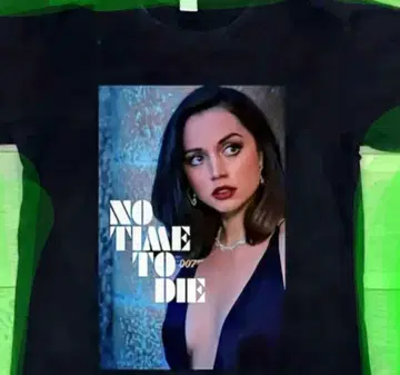 아나 데 아르마스 [ 007 노 타임 투 다이 ] M 사이즈 T셔츠