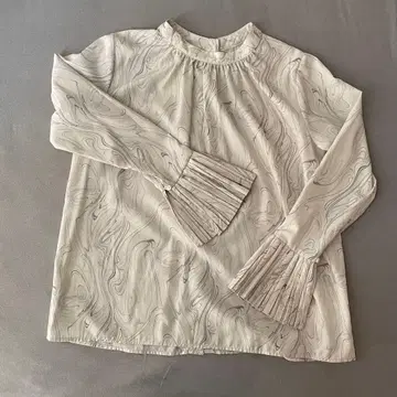 2WAY 소매 플리츠 셔츠(HARE)