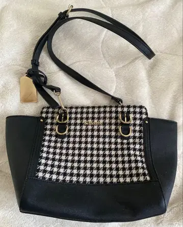 숄더백 체크 무늬 블랙