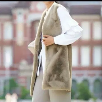 자유구 니트 퍼 베스트