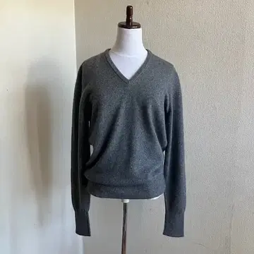 새상품급 Jaeger 그레이 V넥 스웨터 38 캐시미어 스코틀랜드제
