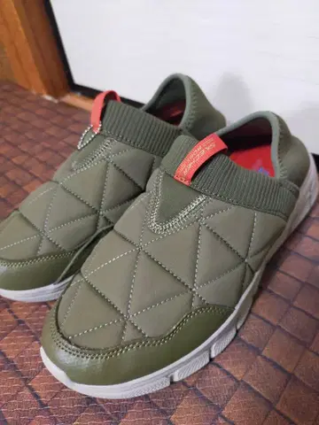 슬립온 스케쳐스 25cm