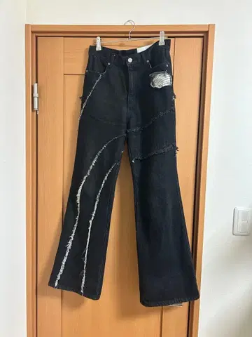 Andersson Bell 플레어 데님 프린지 블랙