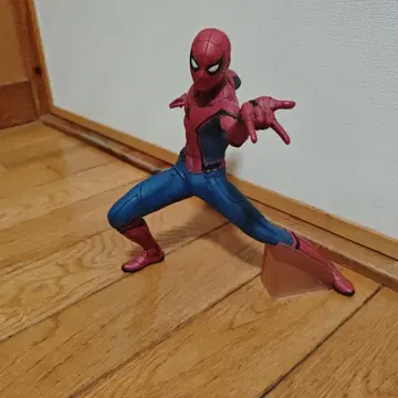 스파이더맨 액션 포즈 피규어