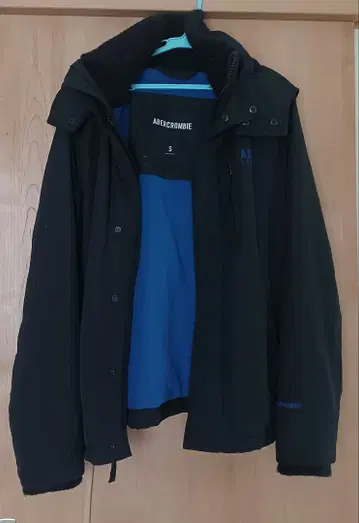 Abercrombie&Fitch 아바클로 나일론 자켓