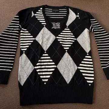 발렌자 니트 스웨터 40