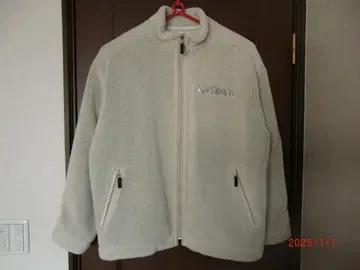 santafe 플리스 자켓 아이보리 색상