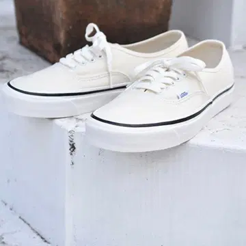 VANS ANAHEIM FACTORY Authentic 44DX