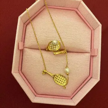 펄과 테니스 라켓 디자인의 목걸이와 반지 세트