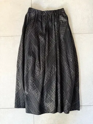 JURGEN LEHL 요건 레일 실크 혼방 스커트