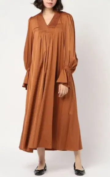 브라운 V넥 긴팔 롱 원피스