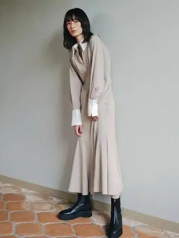 [ 미사용 ] 셔츠 칼라 머메이드 원피스 FRAY.ID(프레이 아이디)