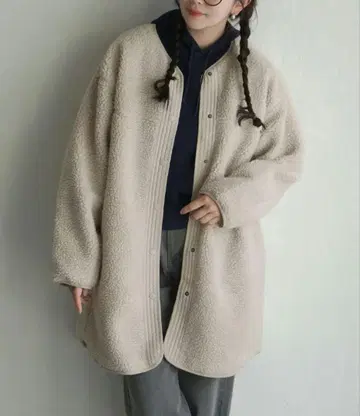 ZOOTIE 아이보리 보아 자켓