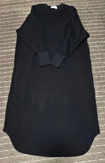 FILL THE BILL 필더빌 맨투맨 원피스 블랙 프리