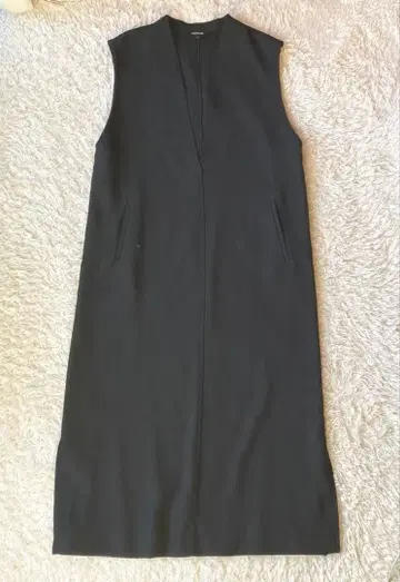 택없는 새상품 untitled 롱 슬릿 원피스 블랙 2