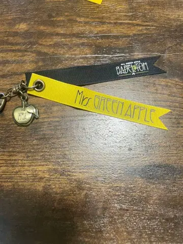 미세스 바벨탑 키링 E