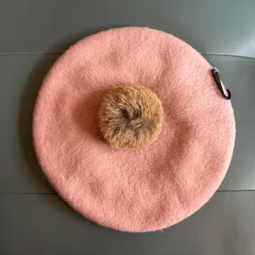 GALERIES LAFAYETTE 핑크 퍼 베레모