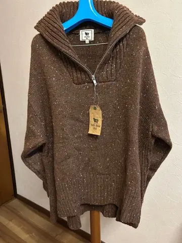 하프 지퍼 니트