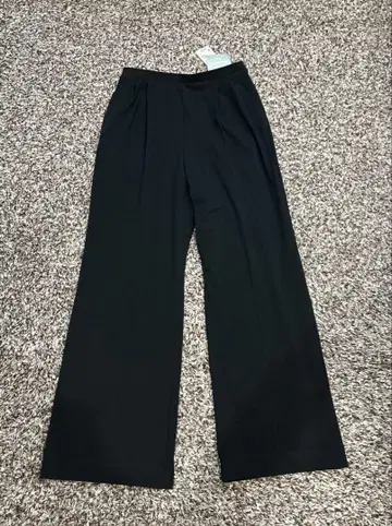 새상품 UNIQLO 유니클로 Mame Kurogouchi 에어리즘 팬츠