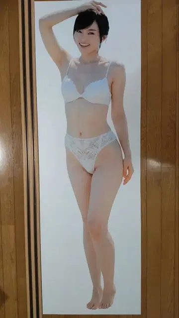 야마모토 사야 등신대 포스터