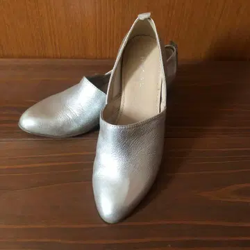 REGAL 실버 슬립온 플랫슈즈