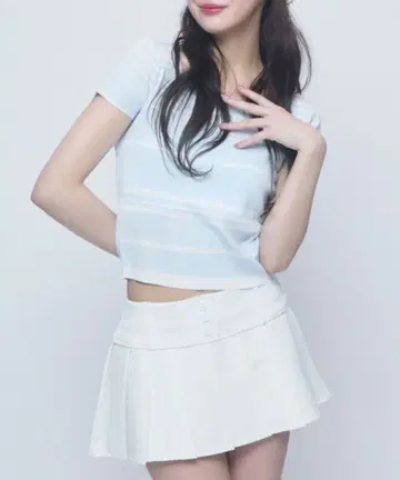 TITTY&CO. 플리츠 미니 스커트 화이트