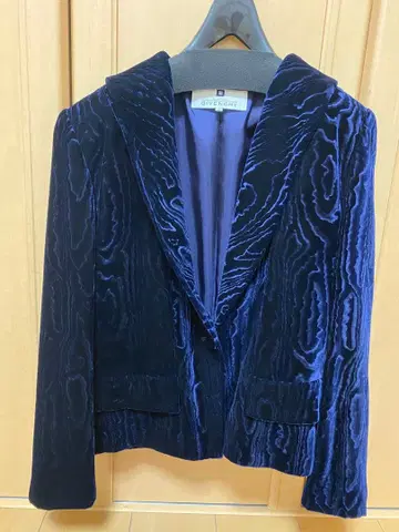 지방시 벨벳 테일러드 자켓 다크 네이비