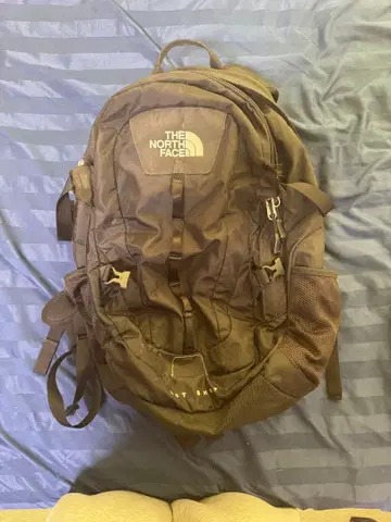 THE NORTH FACE 핫샷 백팩 블랙 중형