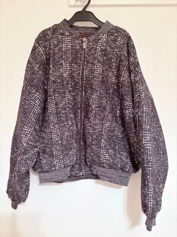 ZARA 블랙 화이트 트위드 L 사이즈 점퍼 집업 블루종 자켓