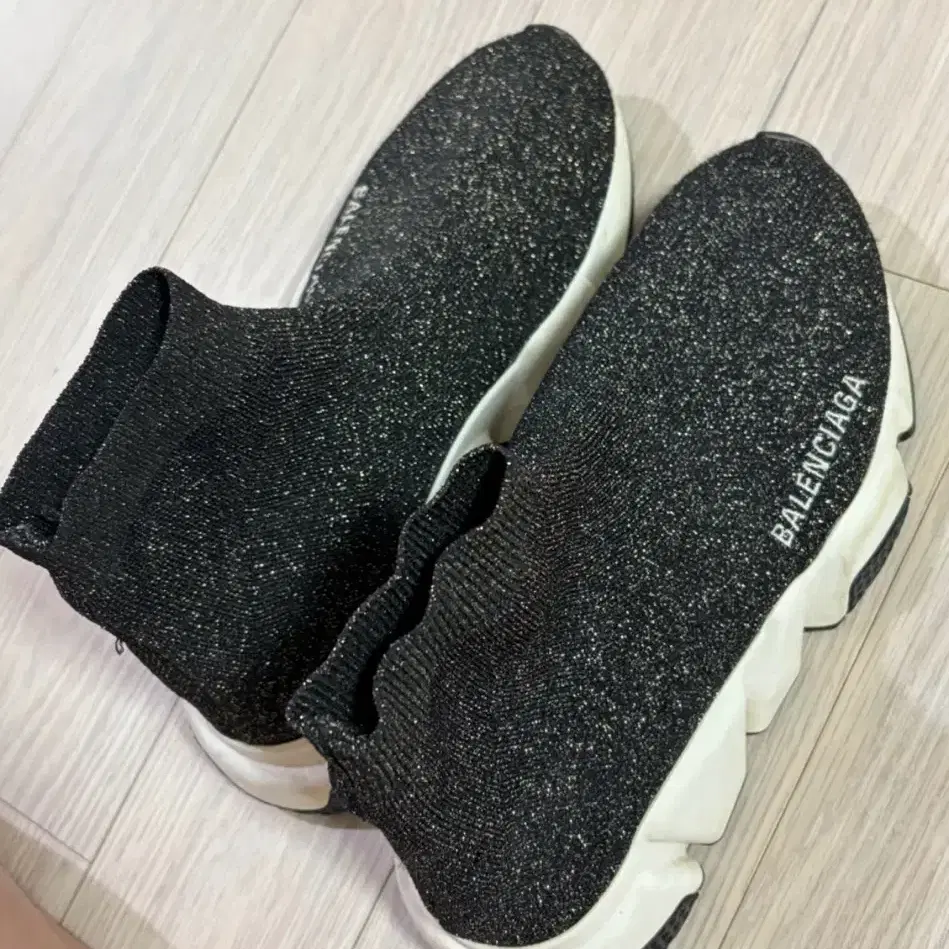 Balenciaga Pearl Speed Runner Black 225