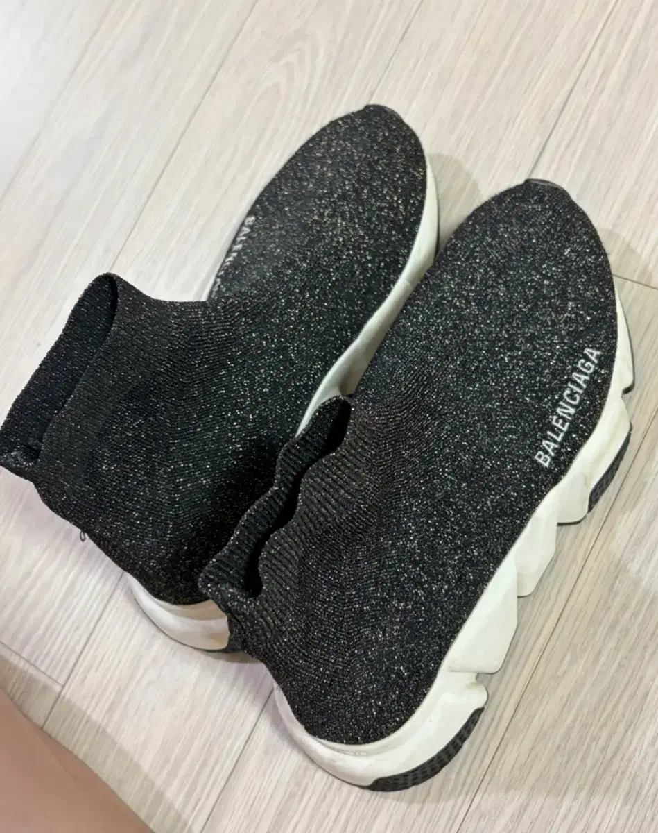Balenciaga Pearl Speed Runner Black 225