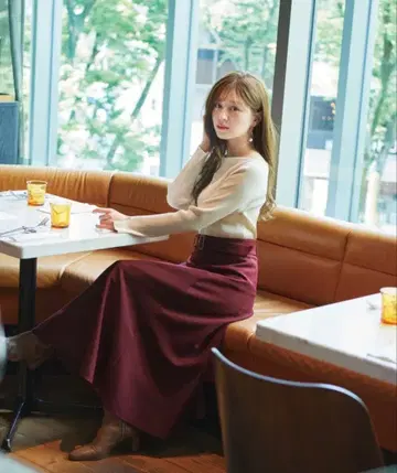 [ 새상품 ] 프로포션 바디 드레싱 샤이니 가을 스커트