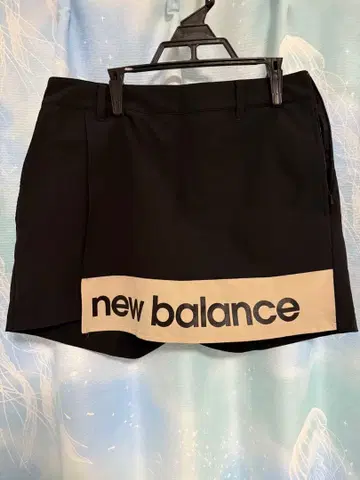 new balance 블랙 스커트