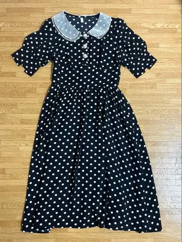 물방울 패턴 / 폴카 도트 / 카라 부착 원피스