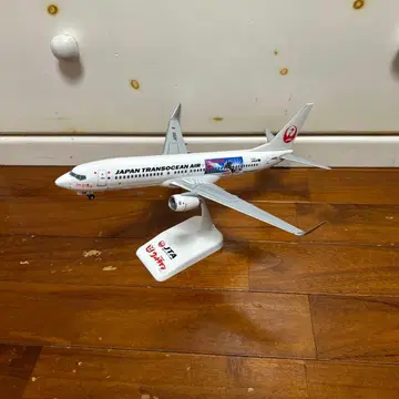 JAPAN TRANSOCEAN AIR Boeing 737 UNICEF