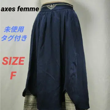 미사용 택 포함 axes femme 밑단 절개 턱 플레어 스커트 네이비