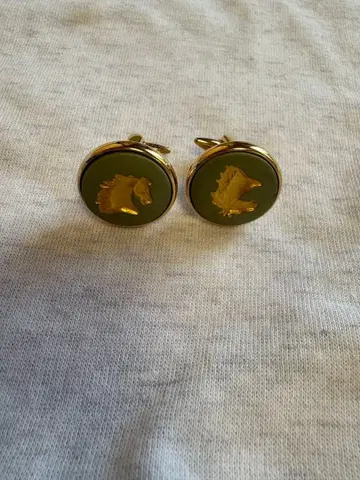 [미사용 새상품] WEDGWOOD 말과 독수리 디자인 커프스