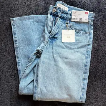 유니클로 스트레이트 청바지 21 JW ANDERSON