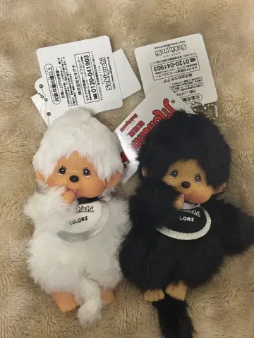 미사용 새상품 몽치치 COLORS 키링 블랙 화이트 2개 세트 스트랩