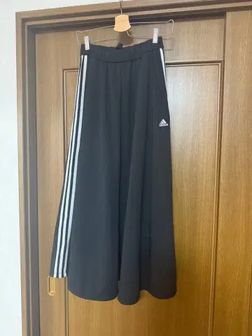 adidas 블랙 롱 스커트 M